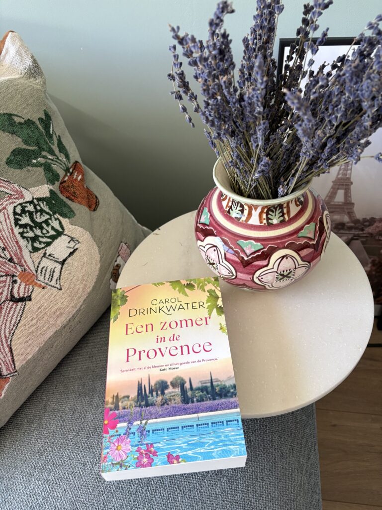 Boekrecensie: Een zomer in de Provence - Carol Drinkwater